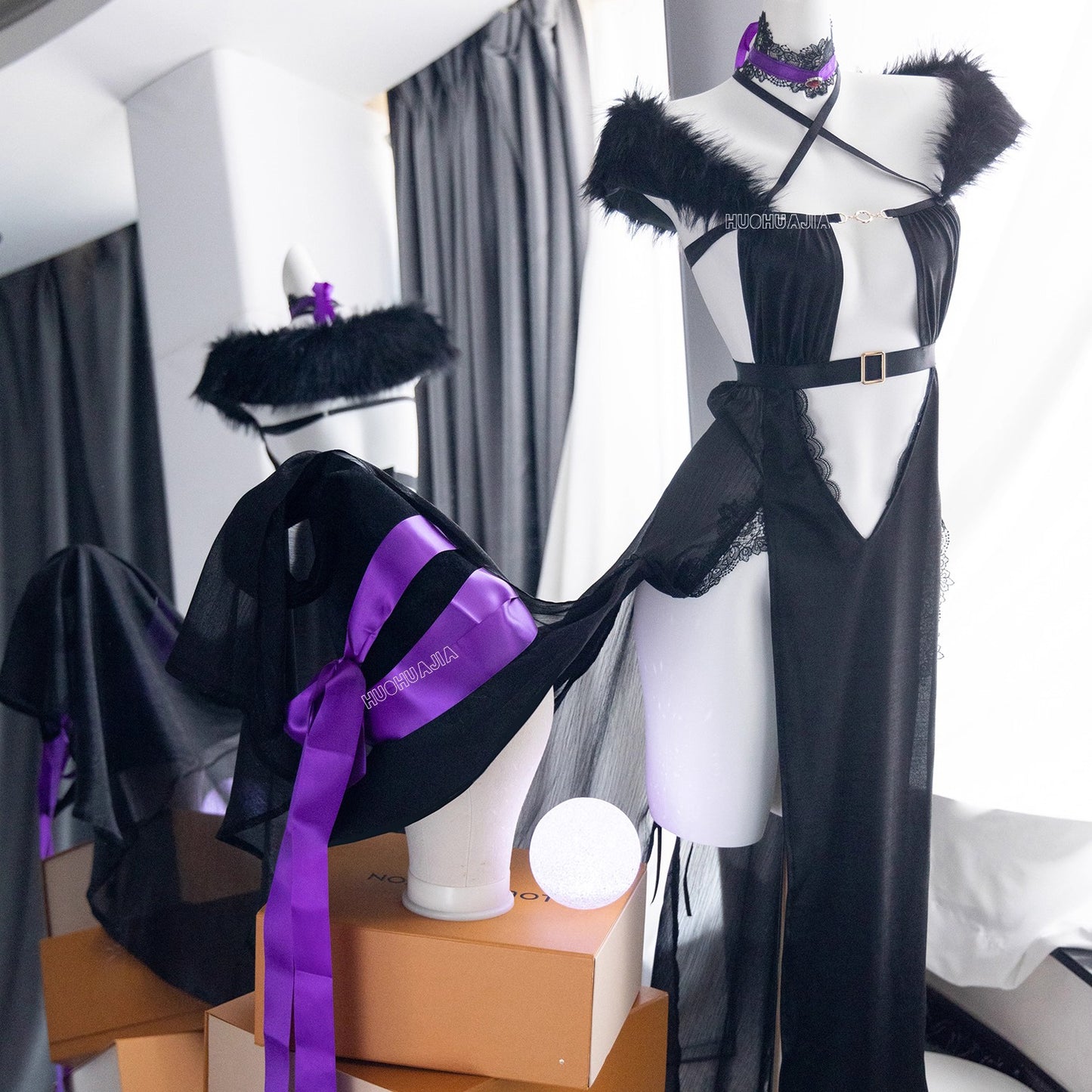 闇夜に咲く黒のセクシーでエッチな魔女ドレスコスプレ【火華家】