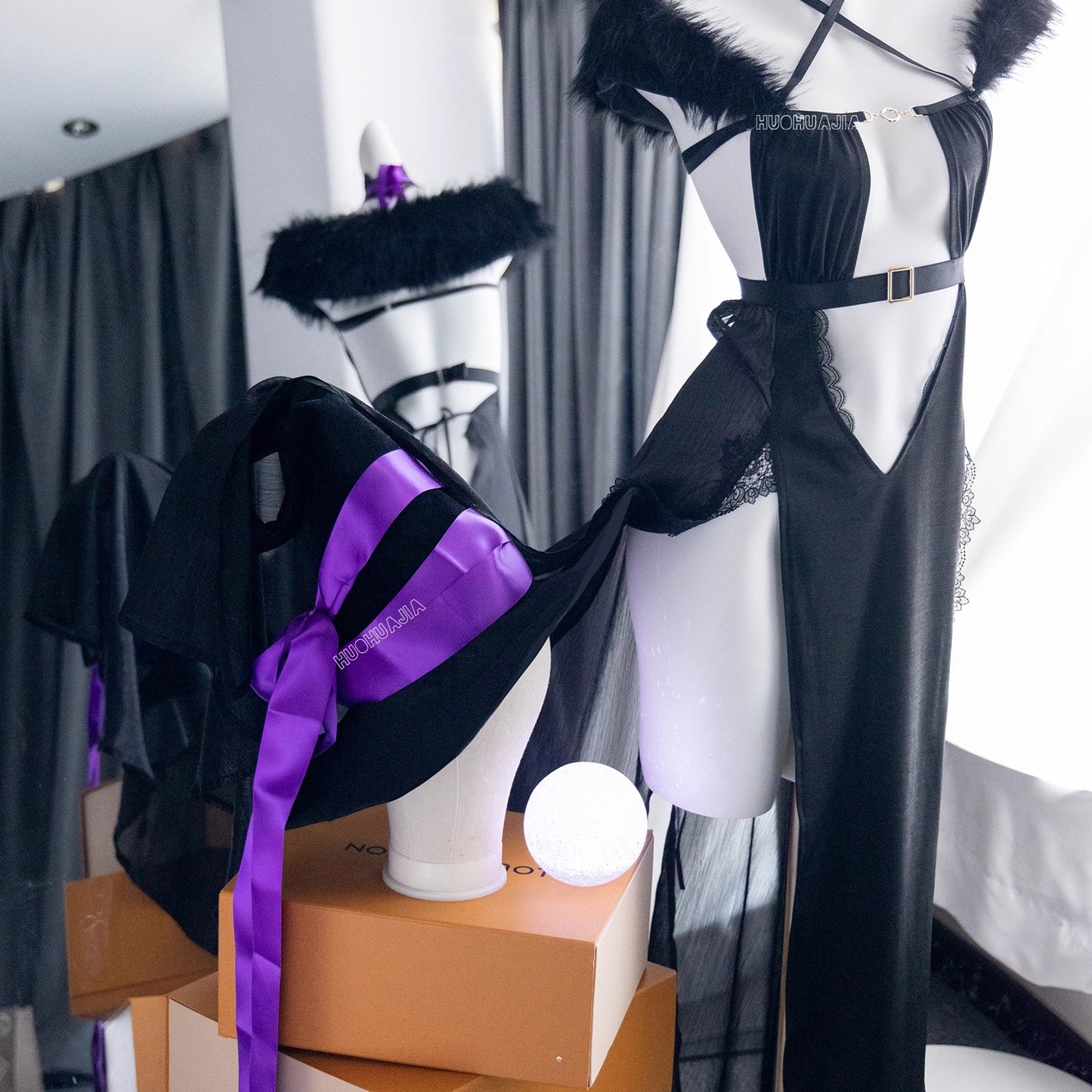闇夜に咲く黒のセクシーでエッチな魔女ドレスコスプレ【火華家】