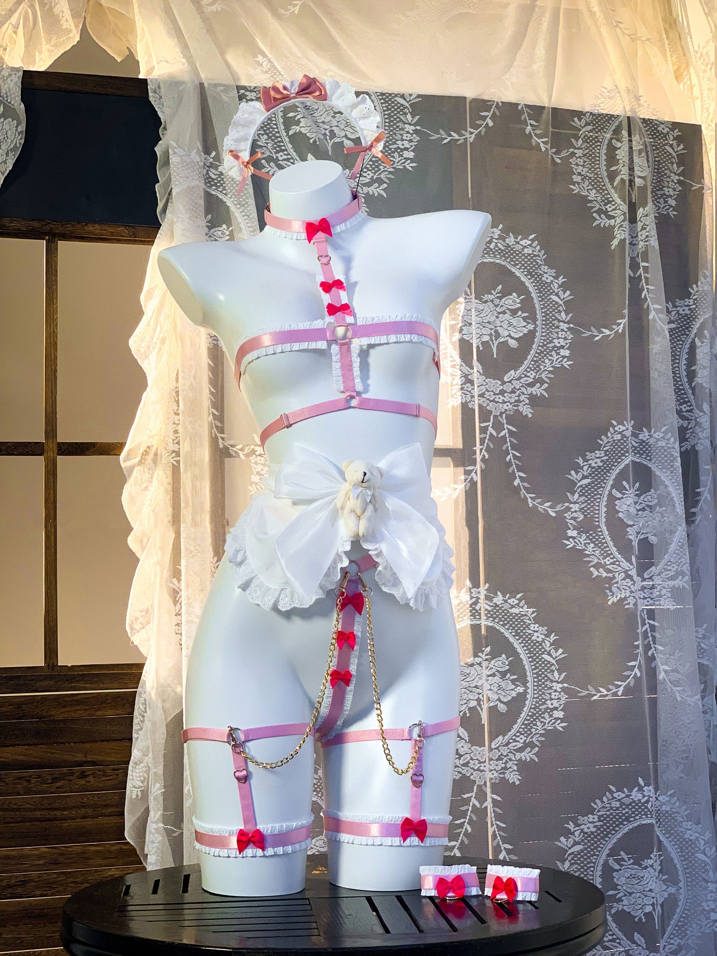 透け透けでエッチ可愛いくまハーネスメイドコスプレ ピンク【エビスタジオ】