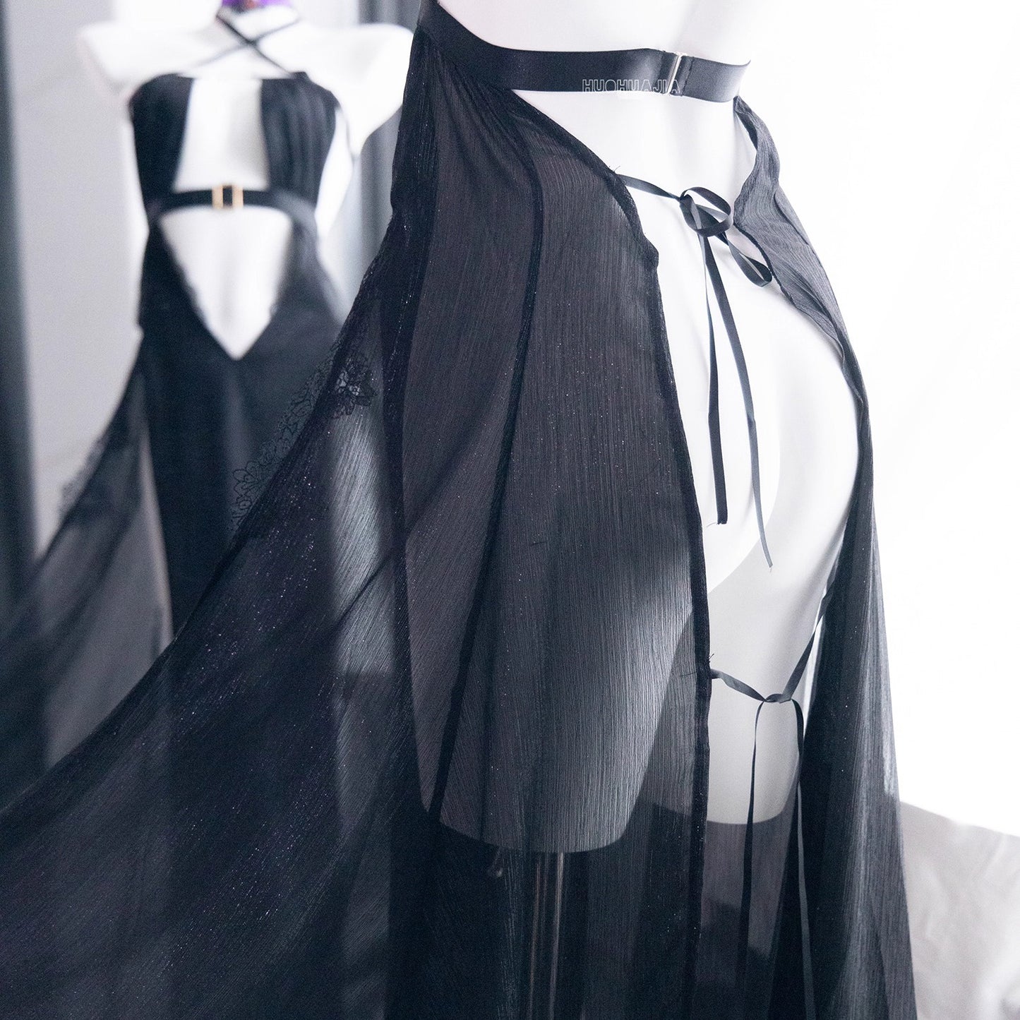 闇夜に咲く黒のセクシーでエッチな魔女ドレスコスプレ【火華家】