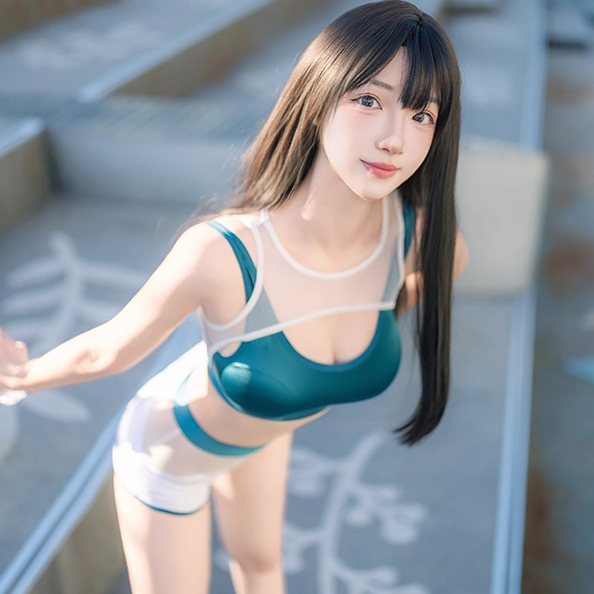 元気で爽やかなショート丈スポーツウェア風コスプレ2点セット 緑白【得体社】