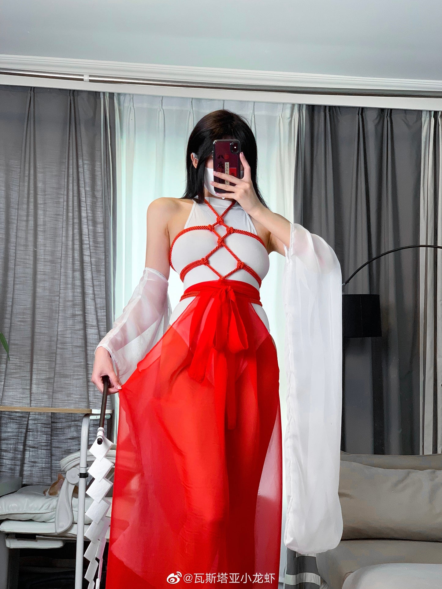 亀甲縛りされたシースルー透け透け巫女コスプレ5点セット【エビスタジオ】