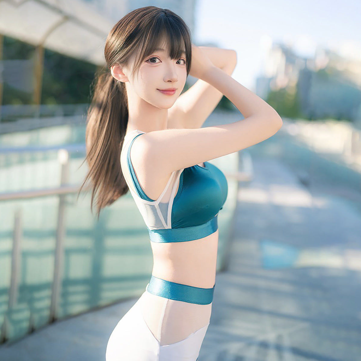 元気で爽やかなショート丈スポーツウェア風コスプレ2点セット 緑白【得体社】