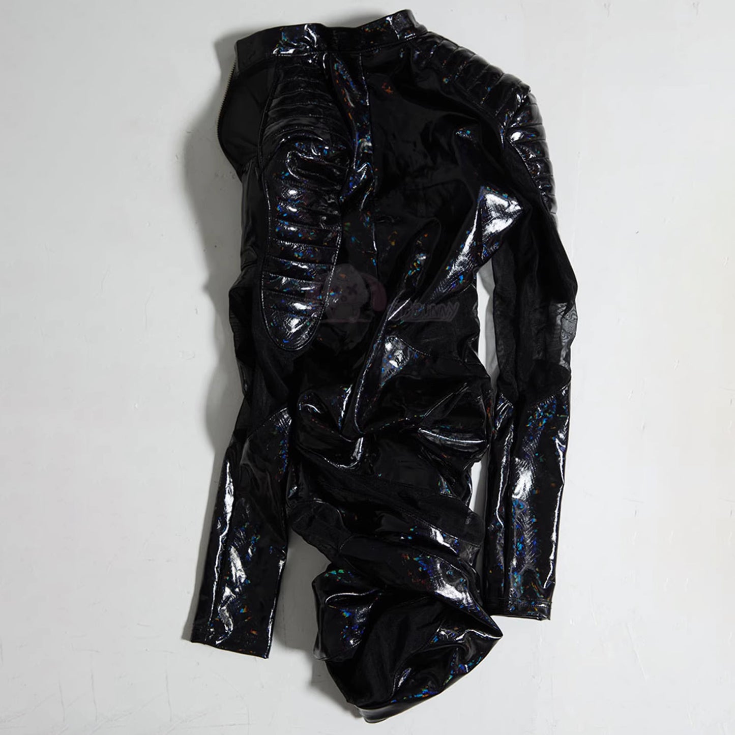 幻想的な輝きを放つ透け感メッシュを融合したサイバー風スキンスーツ【Bbunny】