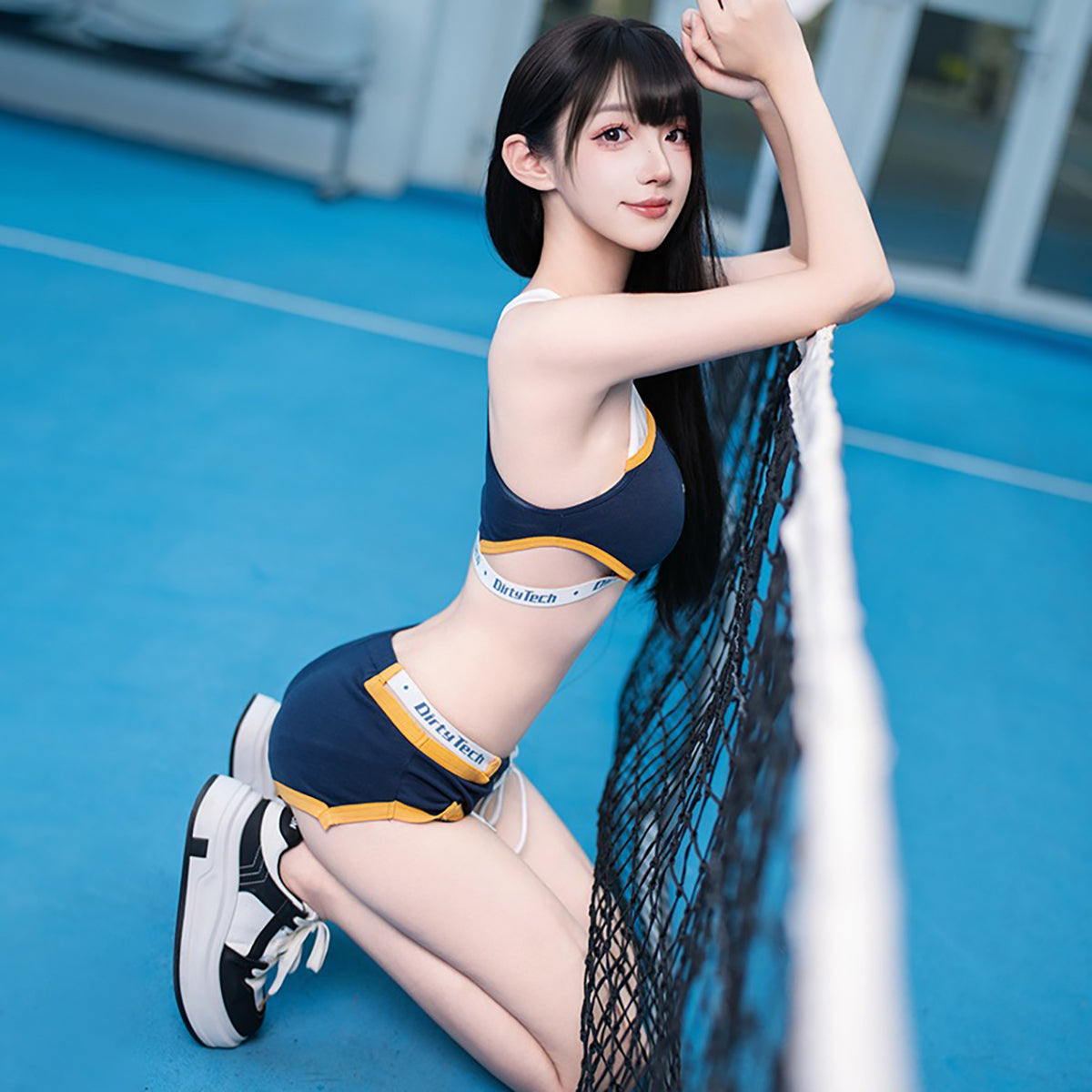 スポーティーかつセクシーなスポーツコスチューム2点セット【得体社】