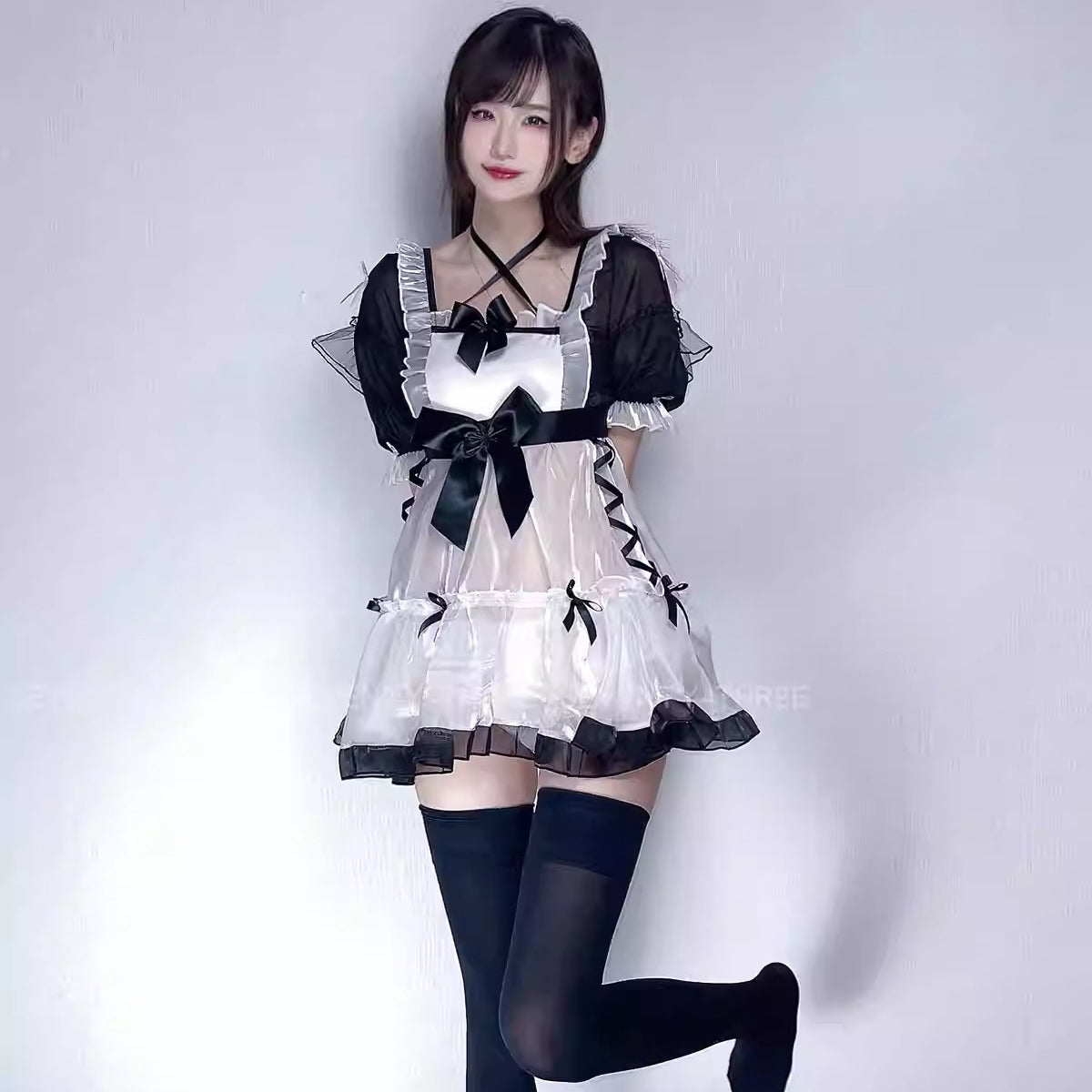 透け感のあるとびきりキュートなメイドコスプレ【SEVENTY-THREE】