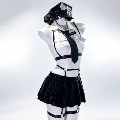 ボンテージ風 セクシーポリス コスチューム レザー 過激 コスプレ フルセット 肉感強調 ストラップ くい込みベルト ボンテージ セクシー衣装 ディテール