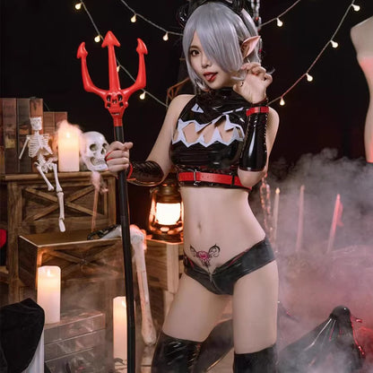 フロントオープンがセクシーな艶やかなエナメル小悪魔コスプレ【里世界】