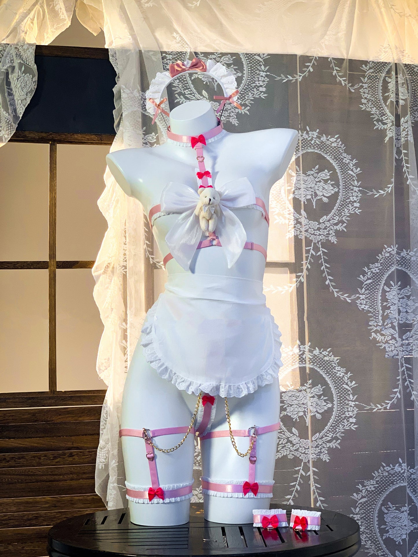 透け透けでエッチ可愛いくまハーネスメイドコスプレ ピンク【エビスタジオ】
