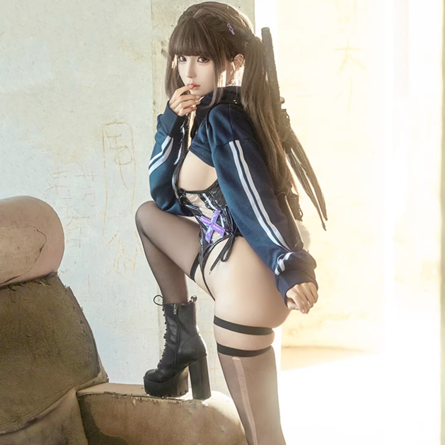 テディベアハンター スポーティなセクシーパーカーレオタードコスプレ【汚汚汚山】