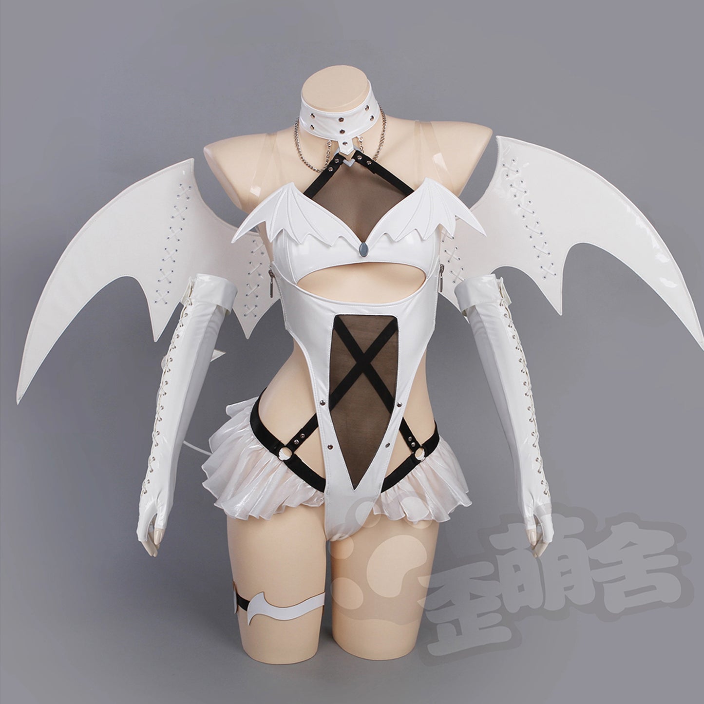 【予約】勝利の女神：NIKKE ニケ ブラン純白エナメルで魅せるセクシーハイレグ小悪魔コスプレ【歪萌舍】