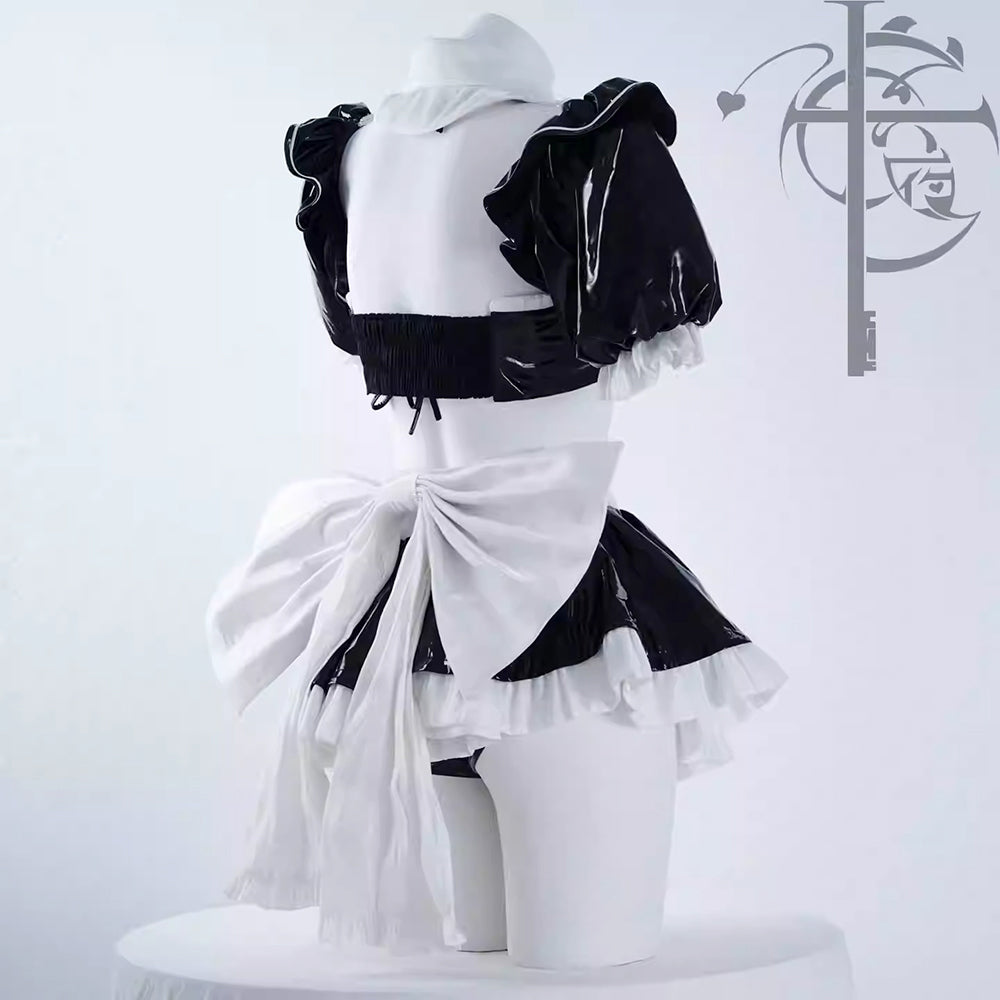 存在感を放つツヤめく元気なエナメルメイドコスチューム【十六夜工坊】