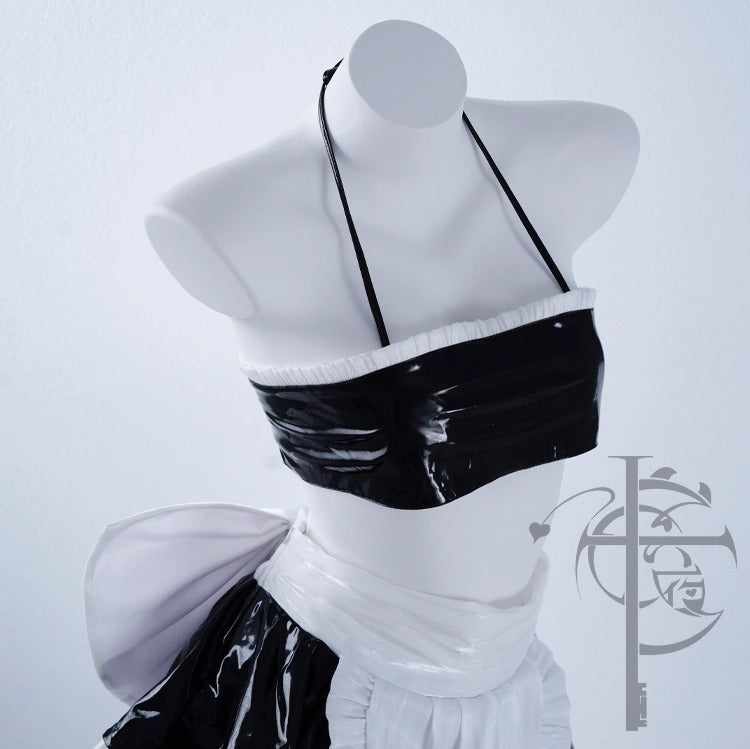 存在感を放つツヤめく元気なエナメルメイドコスチューム【十六夜工坊】