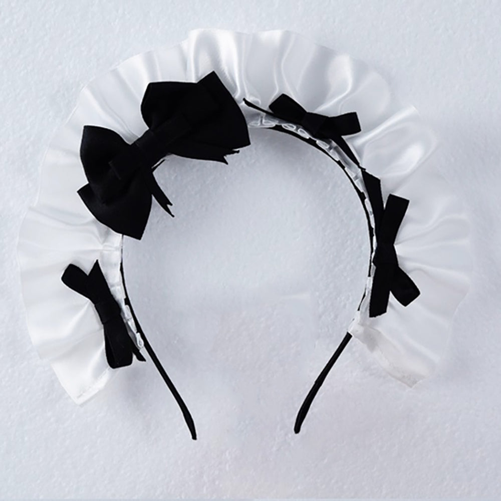 存在感を放つツヤめく元気なエナメルメイドコスチューム【十六夜工坊】