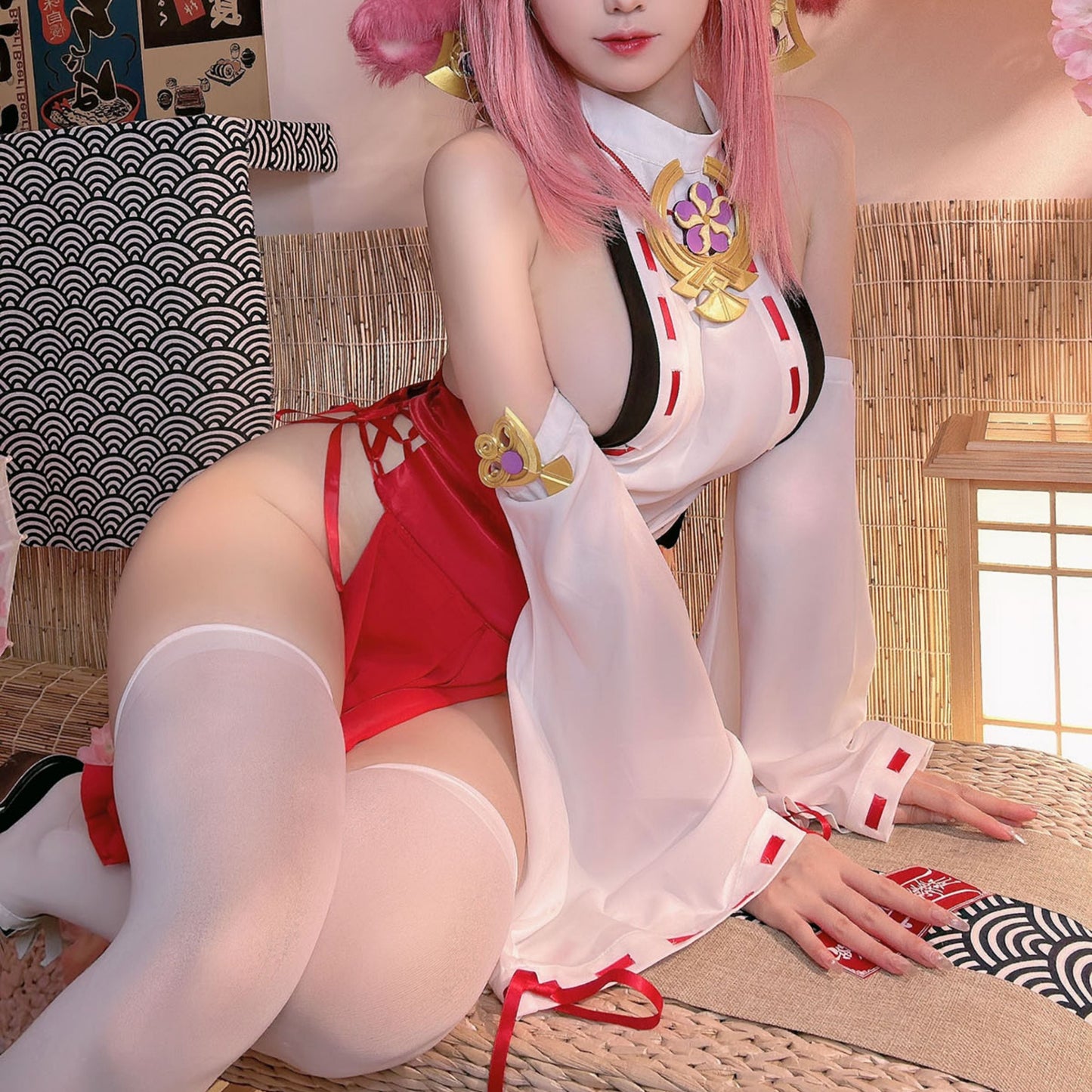 セクシーで妖艶な白赤の巫女風コスプレ 和風みこコスプレ 【TANG YUAN】