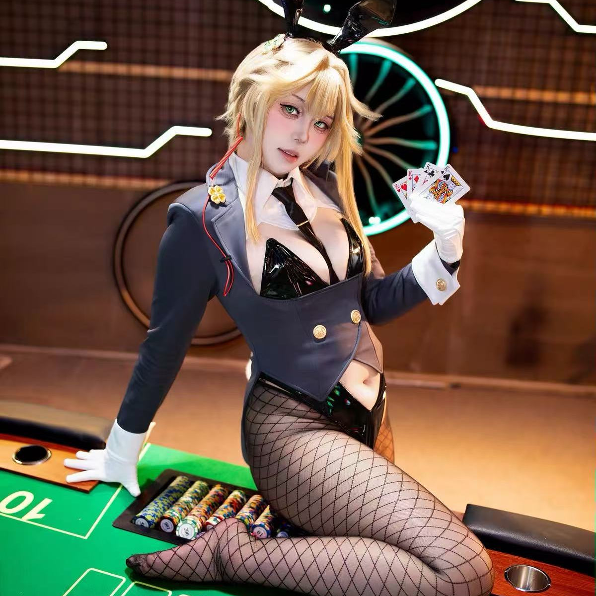 NIKKE エード セクシーエージェントバニーガールコスプレ13点セット テールジャケット ハイレグレオタード【歪萌舍】