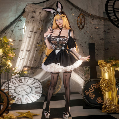 花嫁とバニーの禁断ミックスのエロかわコスチューム【FEE ET MOI】