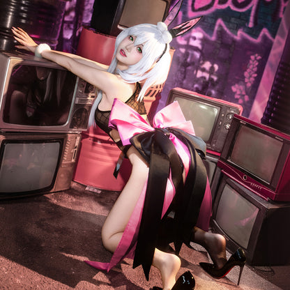 背中に揺れるビッグリボンがキュートハイレグレオタードバニーガールコスプレ【FEE ET MOI】