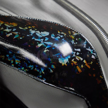 幻想的な輝きを放つ透け感メッシュを融合したサイバー風スキンスーツ【Bbunny】