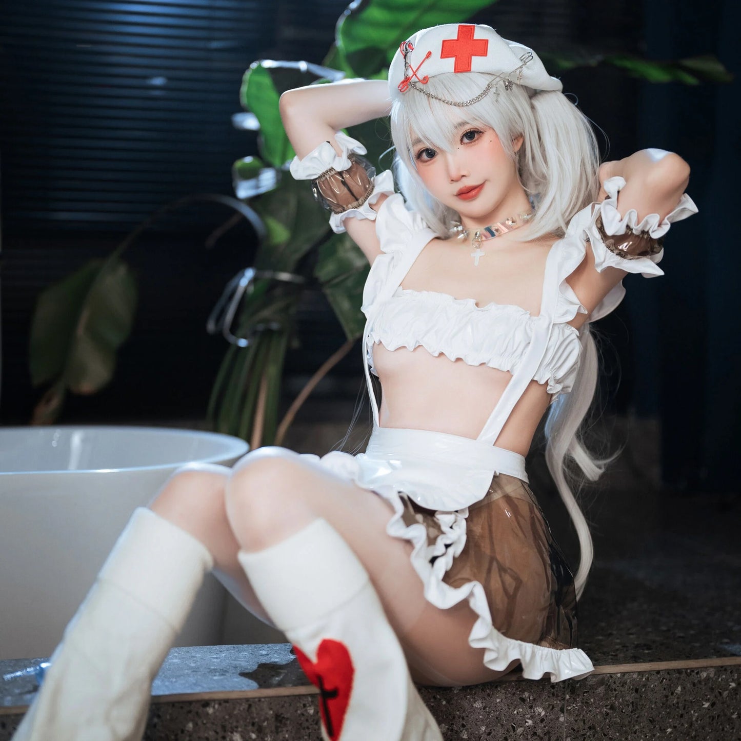 ゆめかわいいグレークリアサイバー風メイド服【Paloli】
