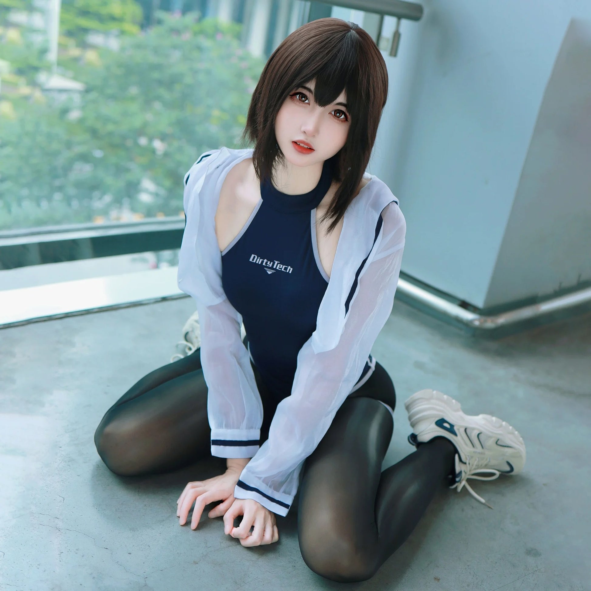 透けセーラー 競泳水着 コスプレ シースルー エロ可愛い 正面 ハイレグ